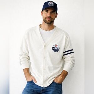NHL Edmonton Oilers V Neck Cardigan Shirt Size S White Button Up NEW